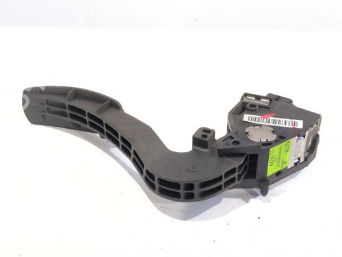 Used Pedal RENAULT MEGANE IV Hatchback (B9A/M/N_) 1.5 dCi 110 (B9A3) (110 hp) 30158179