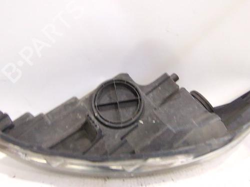 Right headlight FORD FIESTA VI (CB1, CCN) 1.4 | BP26153065C29 