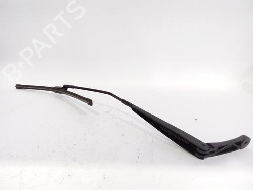 Used Front windshield wiper arm VW GOLF VI (5K1) 1.6 TDI (105 hp) 17822154