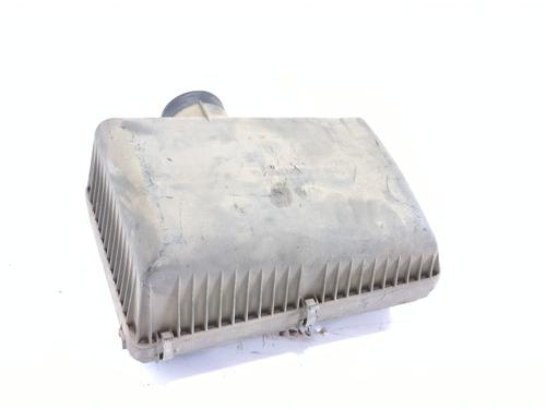 Used Air filter box MITSUBISHI PAJERO III (V7_W, V6_W) [1999-2007]  28003582