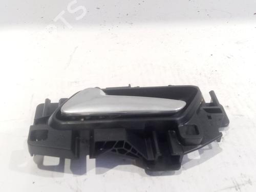 Used Rear left interior door handle PEUGEOT 3008 II SUV (MC_, MR_, MJ_, M4_) 1.2 THP/ PureTech 130 (MRHNSM, MRHNSU, MRHNSJ, MRHNYW,... (131 hp) 23137143