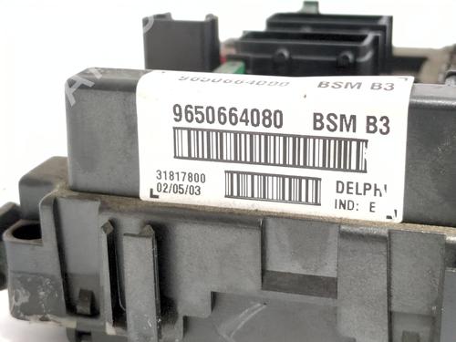 Fuse box PEUGEOT 307 Break (3E) 2.0 HDI 110 | BP30158481E1