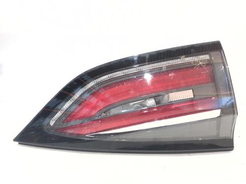 Used Left tailgate light Left tailgate light 38198680 38198680