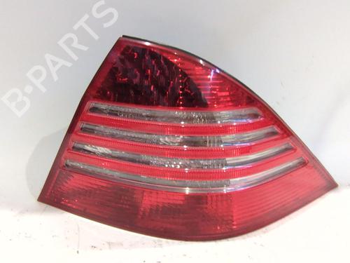 Used Right taillight MERCEDES-BENZ S-CLASS (W220) S 320 CDI (220.025, 220.125) (204 hp) 25031506
