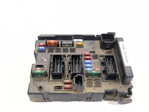 Used Fuse box Fuse box 38112643 38112643
