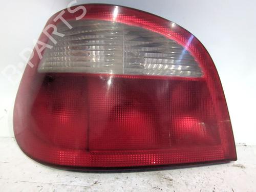 Used Left taillight RENAULT MEGANE II (BM0/1_, CM0/1_) 1.6 16V (BM0C, CM0C) (113 hp) 26167739