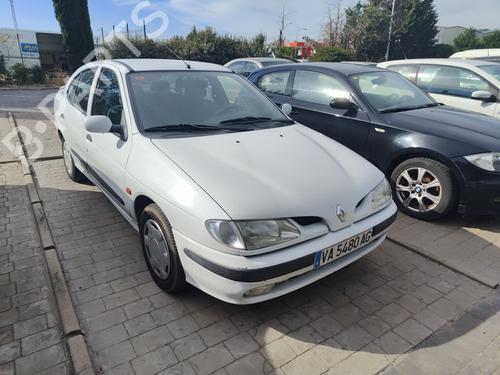 Brugte RENAULT MEGANE I Classic (LA0/1_) 1.9 dTi (LA08, LA0N, LA0K) (98 hp) 4468666