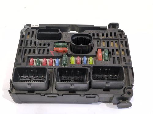 fuse-box-citroen-c4-coupe-la_-2004-2005-2006-2007-2008-2009-2010-2011-2012-2013-33455041 main image
