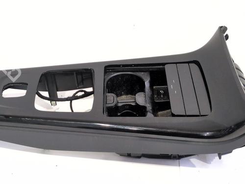 Middle console MERCEDES-BENZ A-CLASS (W177) A 200 d (177.012) | BP33537276I22 - Image 3