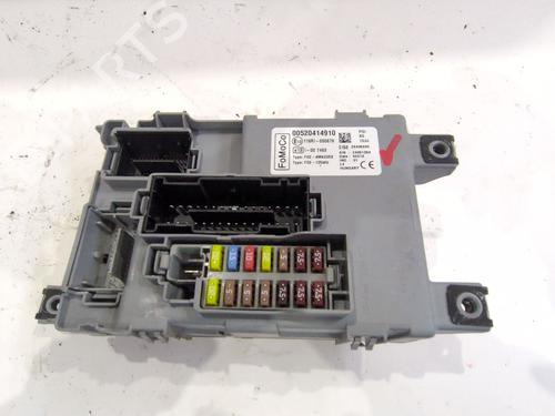 Used Fuse box FORD KA (RU8) 1.2 (69 hp) 25850292