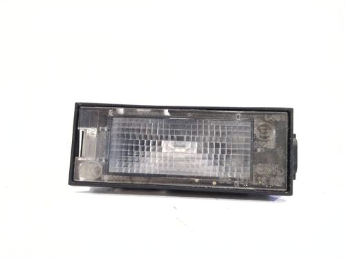 Éclairage de plaque d'immatriculation Éclairage de plaque d'immatriculation RENAULT MEGANE IV Hatchback (B9A/M/N_) 1.5 Blue dCi 115 (B9A6) (116 hp) 39240621 39240621