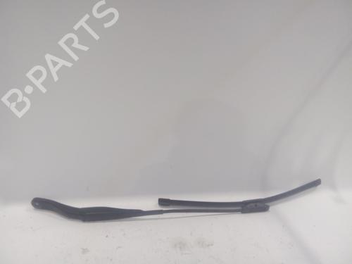Used Front windshield wiper arm DACIA SANDERO II 1.5 dCi (90 hp) 21131472