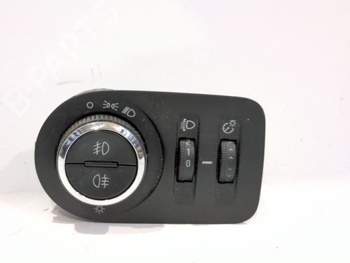 Used Headlight switch OPEL MERIVA B MPV (S10) 1.4 (75) (120 hp) 27612251