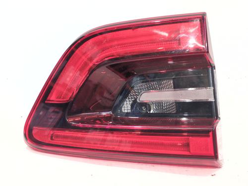 left-tailgate-light-renault-kadjar-ha_-hl_-2015-35895541 main image