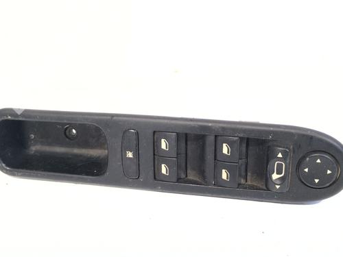 Used Left front window switch Left front window switch PEUGEOT 307 Break (3E) 1.6 HDi 110 (109 hp) 32695770 32695770