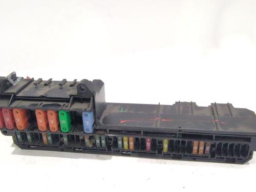 Used Fuse box BMW 5 (E60) 525 d (197 hp) 28381032