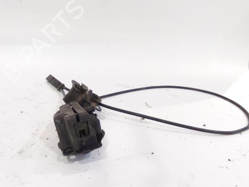 Hood lock MERCEDES-BENZ C-CLASS (W203) C 220 CDI (203.008) | BP19451040C133 