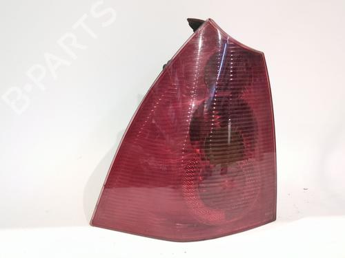 Piloto trasero izquierdo PEUGEOT 307 Break (3E) 2.0 HDi 135 (136 hp) 29734539