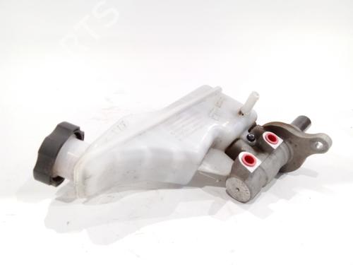 Used Brake master cylinder KIA SPORTAGE IV (QL, QLE) 1.6 CRDi (136 hp) 17820344
