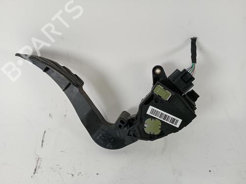 Pédale RENAULT MEGANE IV Hatchback (B9A/M/N_) 1.3 TCe 140 (B9NB) (140 hp) 13501803