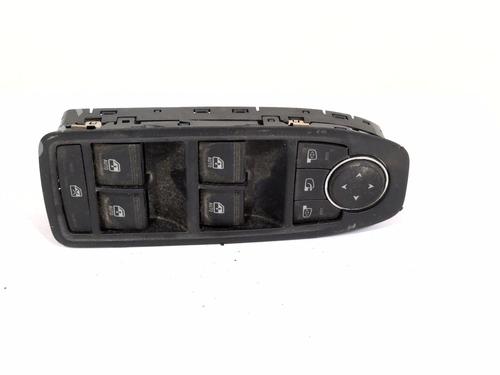 Used Left front window switch Left front window switch RENAULT CLIO V (B7_) 1.5 Blue dCi 100 (B7AD) (101 hp) 33929475 33929475