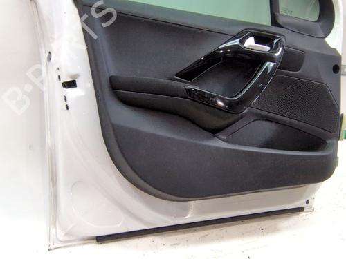 Left front door PEUGEOT 208 I (CA_, CC_) 1.2 PureTech 82 | BP25718493C2 