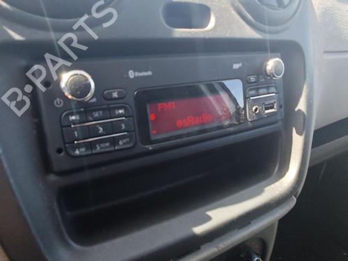 radio-dacia-dokker-box-bodympv-2012-2013-2014-2015-2016-2017-2018-2019-2020-2021-36527250 main image