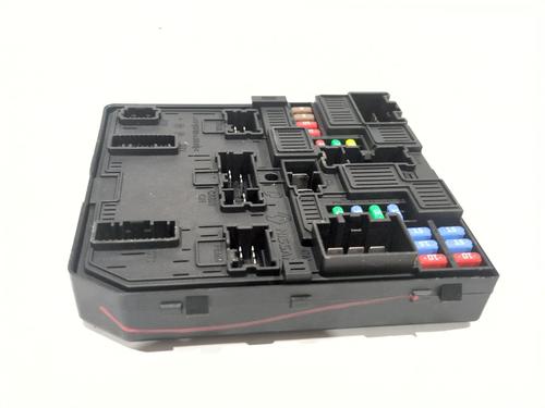 Used Fuse box RENAULT MEGANE IV Hatchback (B9A/M/N_) 1.2 TCe 130 (B9MR) (130 hp) 30330222