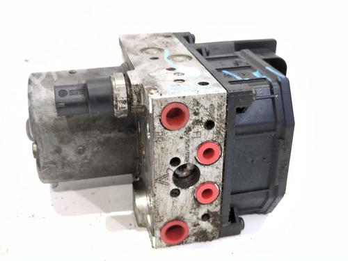 Used ABS pump TOYOTA AVENSIS (_T25_) 2.2 D-4D (ADT251_, ADT251R) (150 hp) 27541301