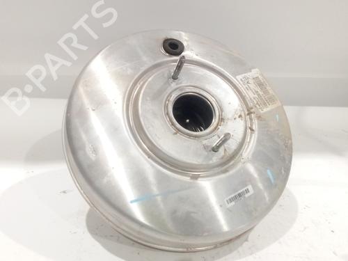 Used Servo brake PEUGEOT 3008 II SUV (MC_, MR_, MJ_, M4_) 1.2 THP/ PureTech 130 (MRHNSM, MRHNSU, MRHNSJ, MRHNYW,... (131 hp) 23389171