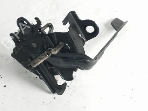 Used Hood lock TOYOTA YARIS (_P13_) 1.5 Hybrid (NHP130_, NHP130) (101 hp) 17817232