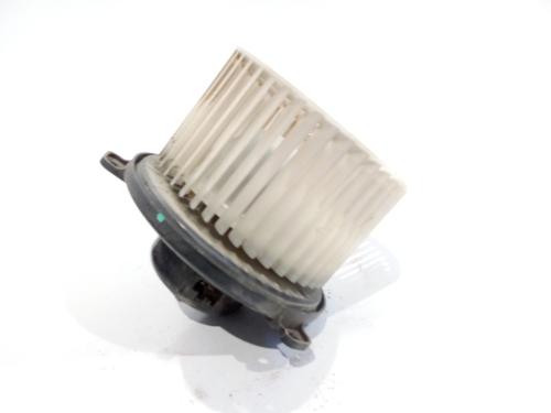 Used Heater blower motor MITSUBISHI L200 / TRITON (KJ_, KK_, KL_) 2.4 DI-D (KJ0T) (154 hp) 17820771