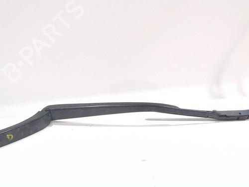 Used Front windshield wiper arm LEXUS IS III (_E3_) 300h (AVE30_, AVE30R) (223 hp) 29277201