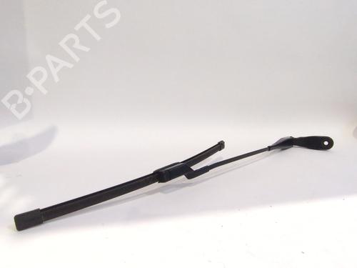 Used Front windshield wiper arm Front windshield wiper arm DACIA DUSTER (HM_) 1.5 dCi 115 (HMAD) (116 hp) 36218589 36218589