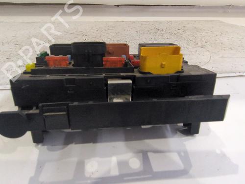 Used Fuse box PEUGEOT 308 I (4A_, 4C_) 1.6 HDi (90 hp) 30052811