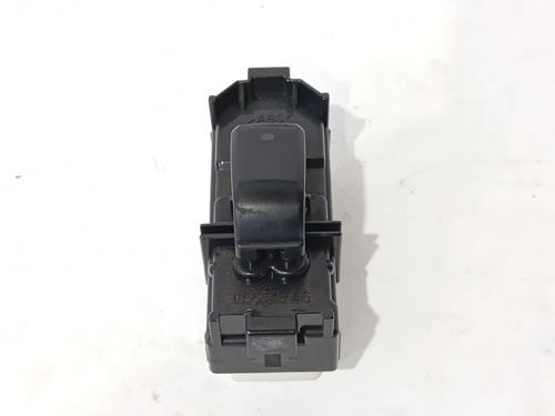 Used Expansion tank TOYOTA LAND CRUISER 90 (_J9_) 3.0 D-4D 4WD (KDJ90_, KDJ95_, KDJ90W, KDJ95W) (163 hp) 18410642