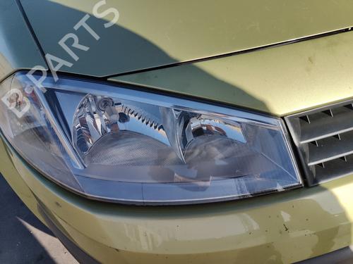 Used Right headlight RENAULT MEGANE II (BM0/1_, CM0/1_) 1.6 16V (BM0C, CM0C) (113 hp) 17818145
