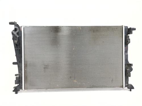 Used Water radiator Water radiator 37027902 37027902