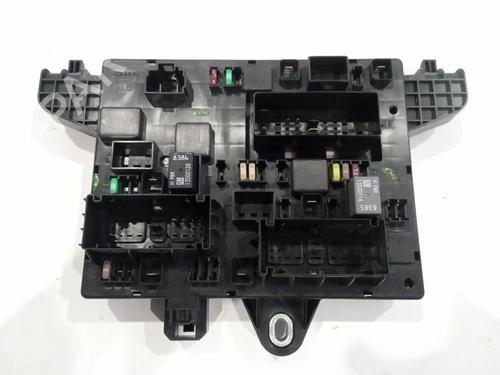 Used Fuse box OPEL ASTRA J (P10) 1.4 Turbo (68) (140 hp) 17817985