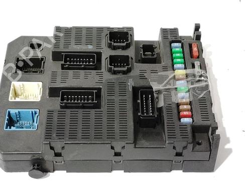 Used Fuse box Fuse box CITROËN C4 III (BA_, BB_, BC_) ë-C4 (BCZKXC, BZCKSC) (136 hp) 40108621 40108621