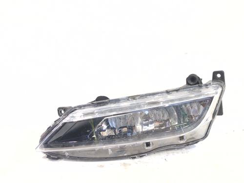 Used Right front fog light Right front fog light 39236405 39236405