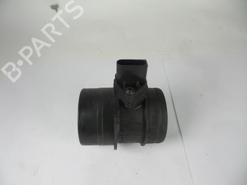 Débitmètre de masse D'Air AUDI A3 (8P1) 1.6 (102 hp) 17817901