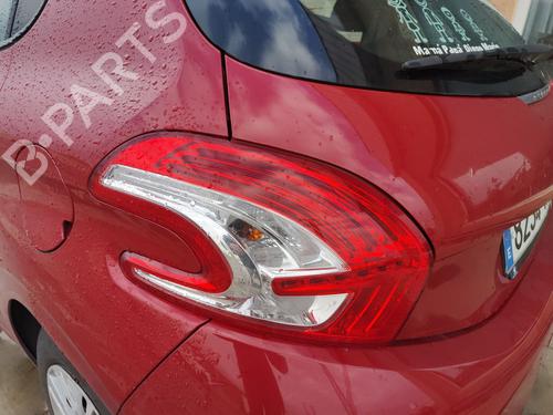 Farolim esquerdo PEUGEOT 208 I (CA_, CC_) 1.6 HDi (92 hp) 30702003