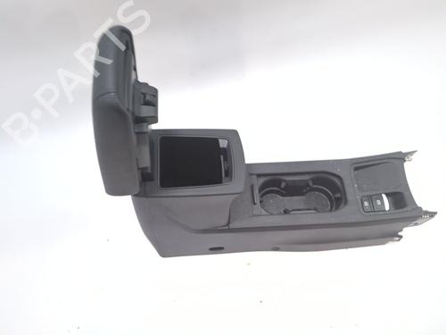 Used Armrest / Center console RENAULT CLIO V (B7_) [2019-2025]  25036861