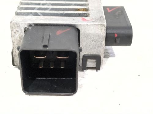 Elektronisk modul RENAULT MASTER III Van (FV) [2010-2026]  32182257