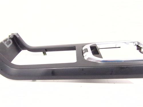 hand-brake-land-rover-discovery-sport-l550-2014-29734795 main image