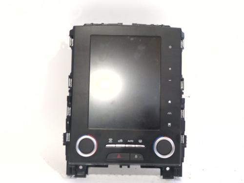 Used Display monitor Display monitor RENAULT MEGANE IV Hatchback (B9A/M/N_) 1.5 Blue dCi 115 (B9A6) (116 hp) 33758539 33758539