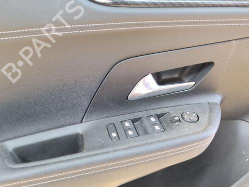 Left front door OPEL MOKKA 1.2 (76) | BP25745728C2 