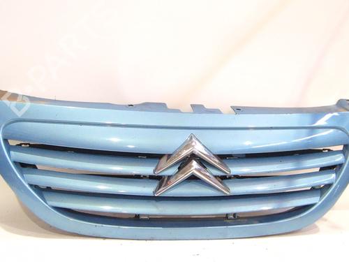 Used Grille CITROËN C3 I (FC_, FN_) 1.4 HDi (68 hp) 27541287