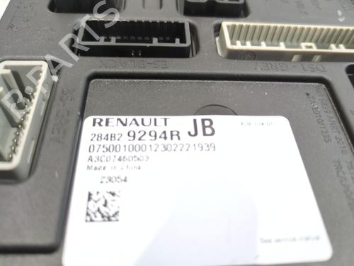 Elektronisk modul RENAULT CLIO V (B7_)  | BP24338199M83 